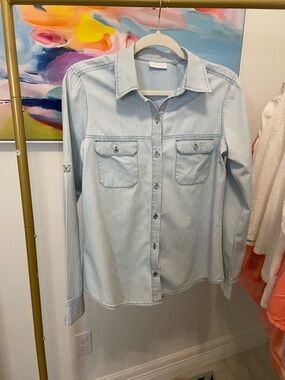 100% Cotton Denim Button-Up Shirt‎ Medium